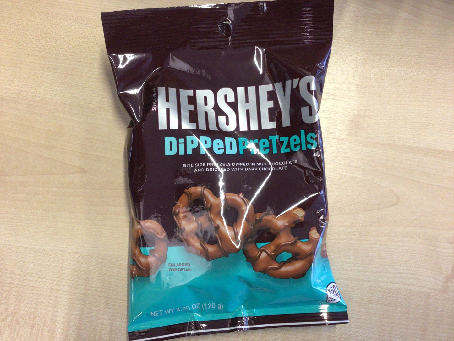 HERSHEYS DIPPED PRETZELS