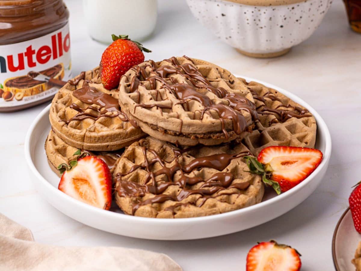NUTELLA ICE CREAM WAFFLE