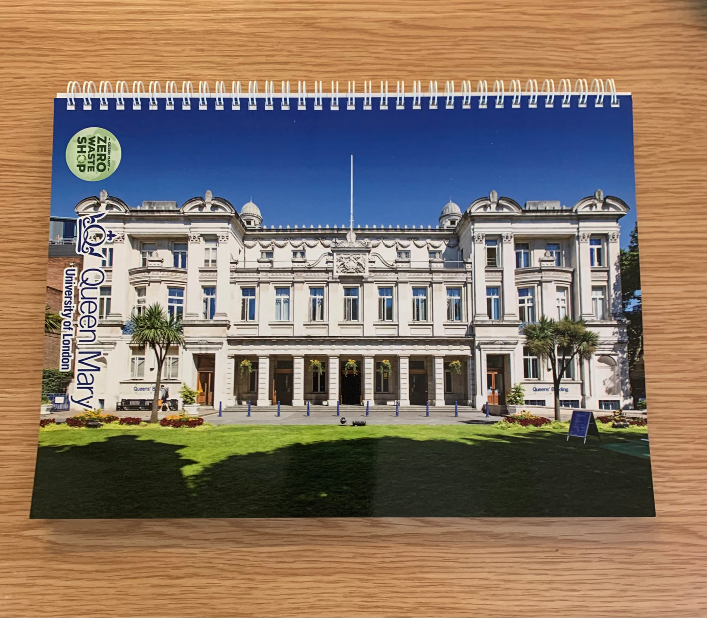 QMUL A4 LINED PICTURE NOTE PAD