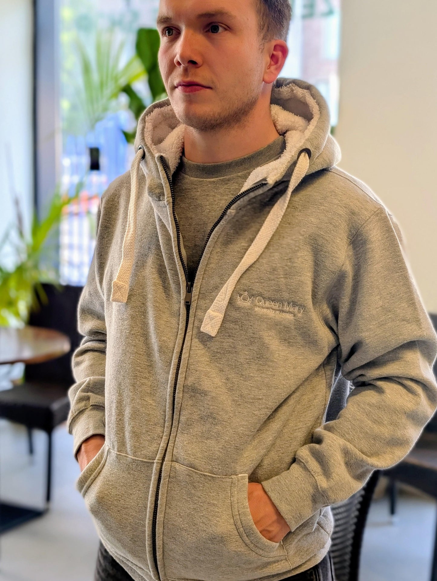 QMUL ZIP HOODIE
